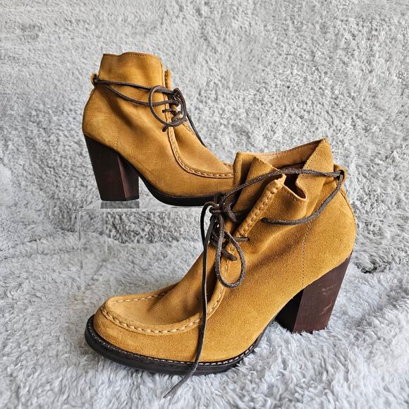 Latigo Women's Frieda Tan Leather Suede Lace Up Ankle Bootie Size 8.5M Wood Heel - Picture 1 of 7